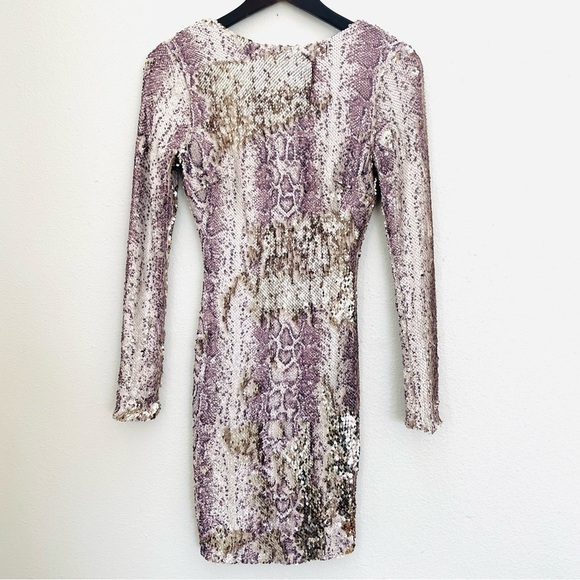 Dress The Population Lola Mini Sequin Stretch Dress in Python Gold size XXS - Picture 9 of 14